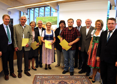  - Verleihung der Ehrenamtskarte an Bürger und Bürgerinnen aus Zwiesel. Foto: Landkreis Regen, Langer