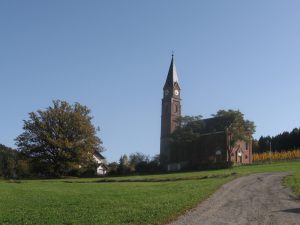 Eiche in Kirchaitnach. Foto: Landkreis Regen