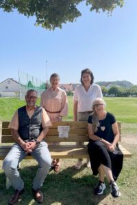 Unser Bild zeigt, stehend Janine Biberger (li., Gemeinde Hohenthann) und Bürgermeisgterin Andrea Weiß, sitzend Andreas Koneberg (li.) und Susanne Wagner (beide Landratsamt Regen). Foto: Janine Biberger / Gemeinde Hohenthann