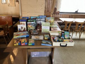 Diese Spiele können kostenlos beim Regionalmanagement des Landkreises Regen ausgeliehen werden. Foto: Constanze Steffel / Landratsamt Regen.