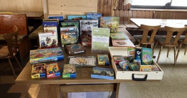 Diese Spiele können kostenlos beim Regionalmanagement des Landkreises Regen ausgeliehen werden. Foto: Constanze Steffel / Landratsamt Regen.