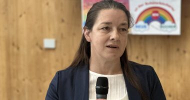 Belinda Stangl ist die neue Seniorenbeauftragte des Landkreises Regen. Foto: Heiko Langer / Landratsamt Regen
