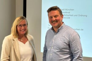 Es referierten Kriminaloberkommissarin Britta Bachinger und Tobias Lechner von der FQA München. Foto: Matthias Wagner / Landratsamt Regen