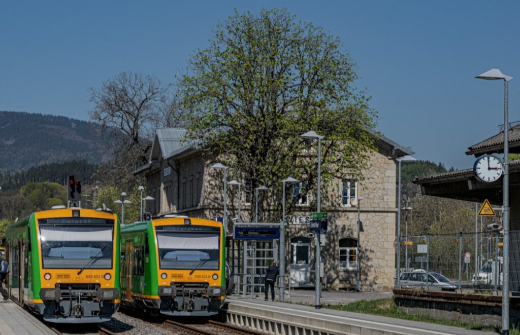 Waldbahn im Stundentakt KulTOURFahrt zum Auftakt Landkreis Regen