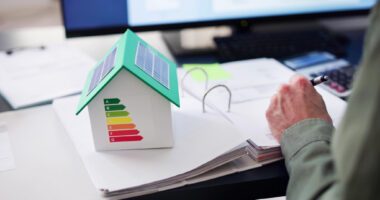 Energieeffizient-Haus-AdobeStock_1001237967-©Andrey-Popov.jpeg