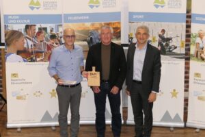 Gotteszell: Marco Hutzler, Bürgermeister Georg Fleischmann, Landrat Dr. Ronny Raith