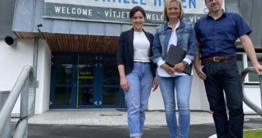 v.l.: Maria Schneider, Doris Werner und Tobias Wittenzellner vom Regionalmanagement der Kreisentwicklung ARBERLAND. Foto: Kreisentwicklung Landkreis Regen