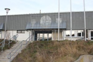 In der Eishalle Regen sollen die Landkreisbürger gegen Covid-19-Infektionen geimpft werden. Foto: Langer/Landkreis Regen