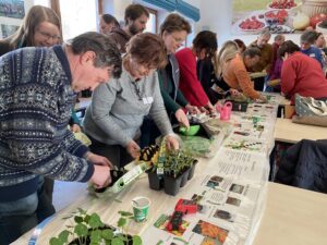 Unser Bild zeigt die Teilnehmer beim diesjährigen Kurs. Foto: AELF Abensberg-Landshut
