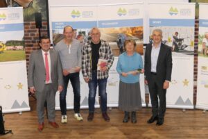 Regen: Bürgermeister Andreas Kroner, Max Pfundtner, Christine Kroiß, Harald Treml, Landrat Dr. Ronny Raith