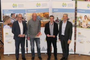 Viechtach: 2. Bürgermeister Hans Greil, Otto Pfeffer, Karl Bielmeier, Eduard Pfeffer, Landrat Dr. Ronny Raith