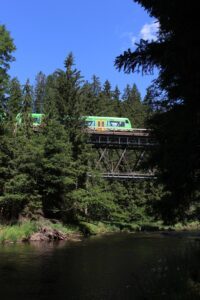 Mit der Waldbahn unterwegs in Bayern und Böhmen. Foto: Kreisentwicklung Landkreis Regen