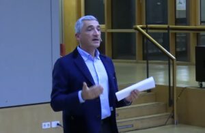 Landrat Dr. Ronny Raith informierte die Bürger.