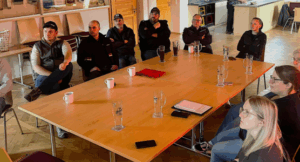 Unser Bild zeigt das Kernteam beim Auftakt-Workshop. Foto: Martin Sterl/Kreisfeuerwehrverband