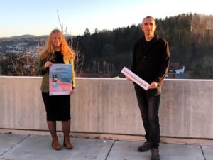 Natalie Walter und Matthias Wagner haben den Wettbewerb ins Leben gerufen. Foto: Uhrmann/Landkreis Regen