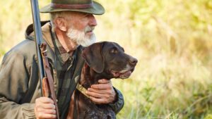 Jagdschein, Jagdscheinverlängerung. Symbolfoto: © stock.adobe.com / alfa27